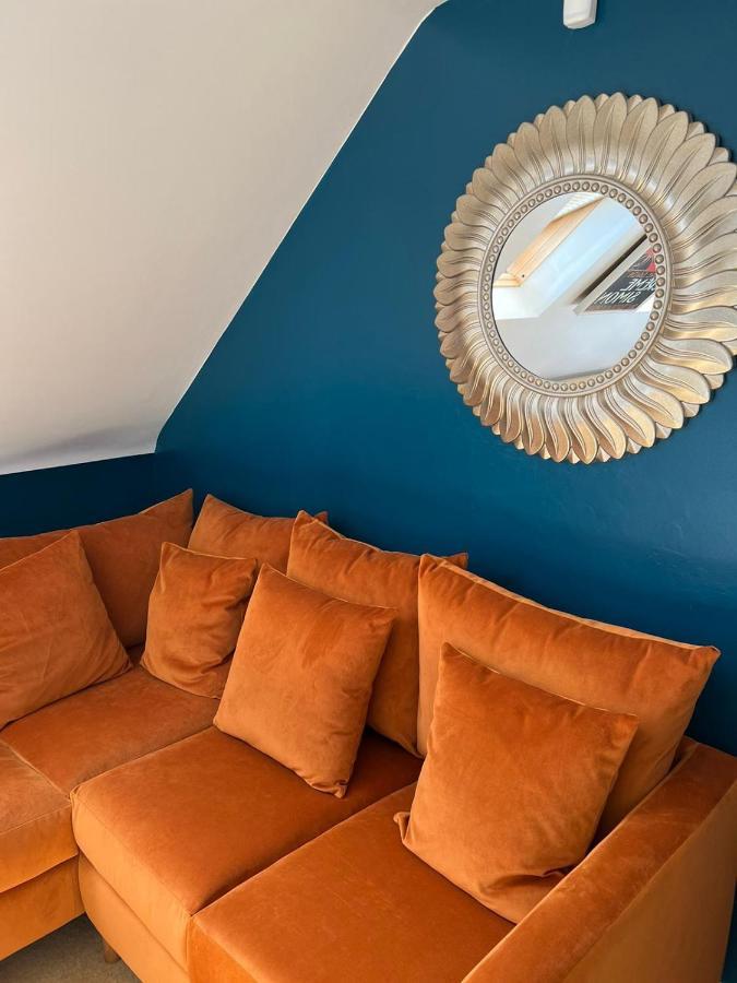 Boutique Shrewsbury Suites Екстериор снимка
