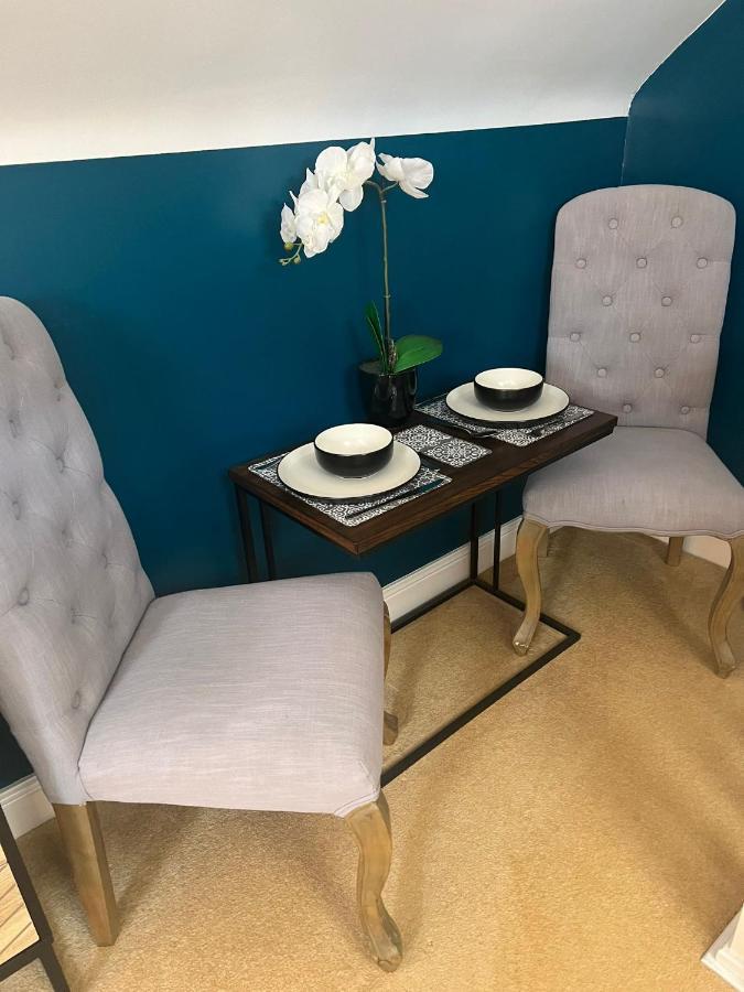 Boutique Shrewsbury Suites Екстериор снимка